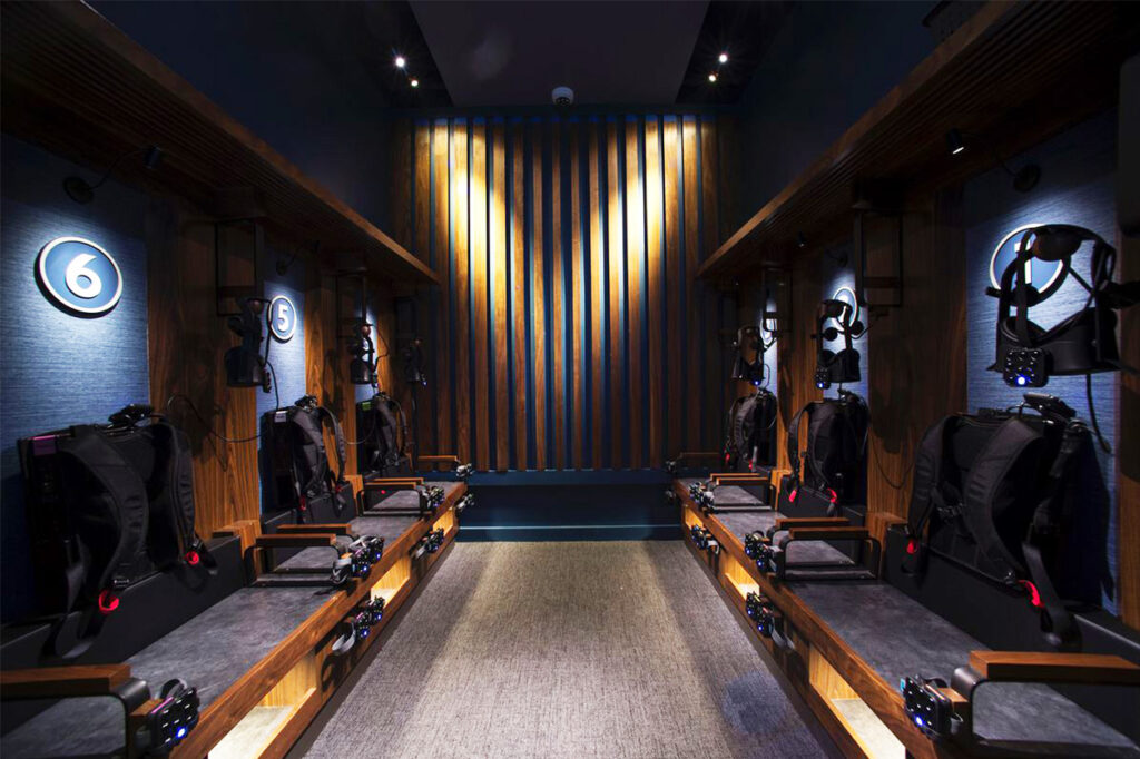 Dreamscape Immersive. VR Gear Room
